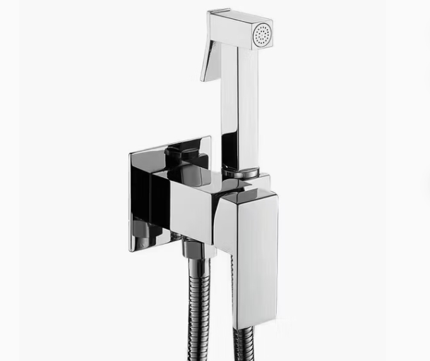 Single Handle Brass Bidet Faucet with Sprayer and Bracket